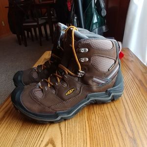 Keen hiking boots